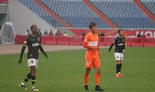 鲁能泰山队员名单照片 鲁能泰山队员名单照片